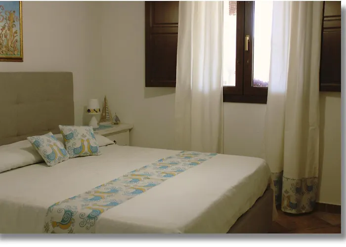 Hébergement de vacances Simius Yanna House